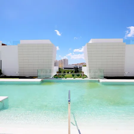 Town Luxury Cielo Apartment